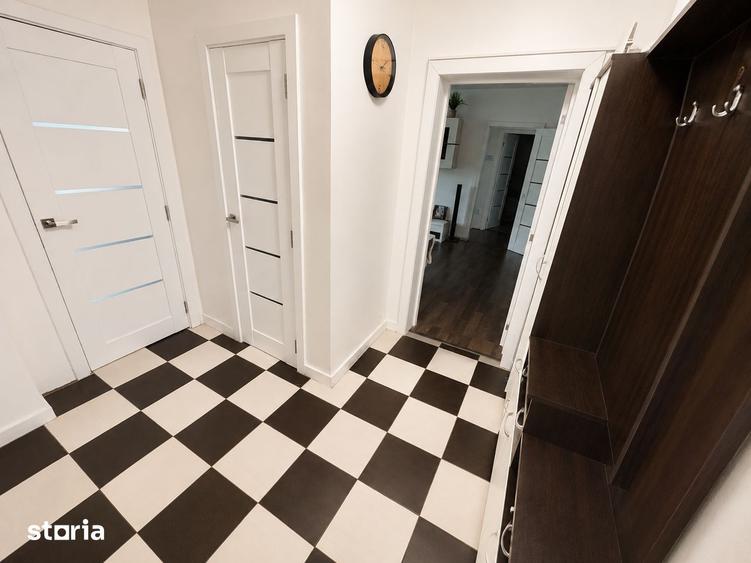 Apartament cu 3 camere semidecomandat în Drumul Taberei