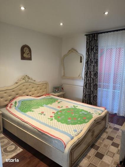 Casă cu 5 camere cu Teren 660 Mp în Jucu
