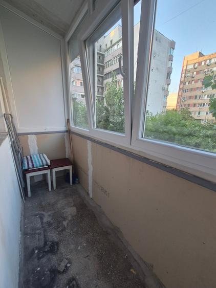 Apartament cu 2 camere decomandat în Drumul Taberei
