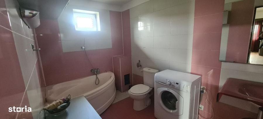 Casă cu 4 camere în Ghercești