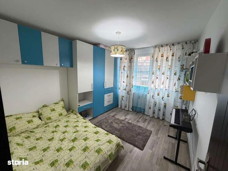 Apartament cu 4 camere, mobilat în Unirii
