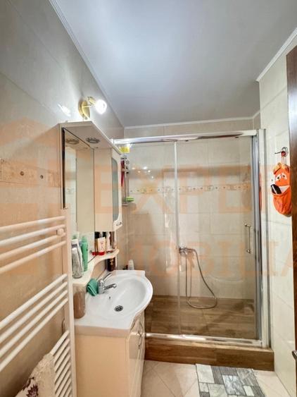 Duplex cu 5 camere cu Canalizare în Mamaia-Sat