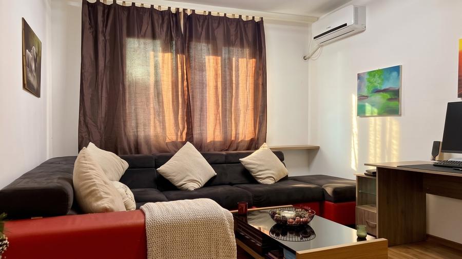 Apartament cu 3 camere semidecomandat în Dristor
