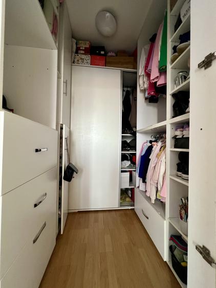 Apartament cu 2 camere decomandat, mobilat în Giroc