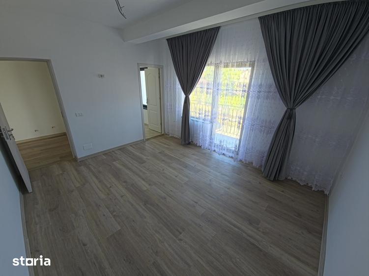Casă cu 4 camere cu Teren 162 Mp în Central