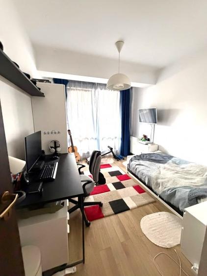 Apartament cu 4 camere decomandat, mobilat în Bragadiru