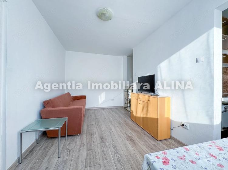 Apartament cu 2 camere semidecomandat în Dacia