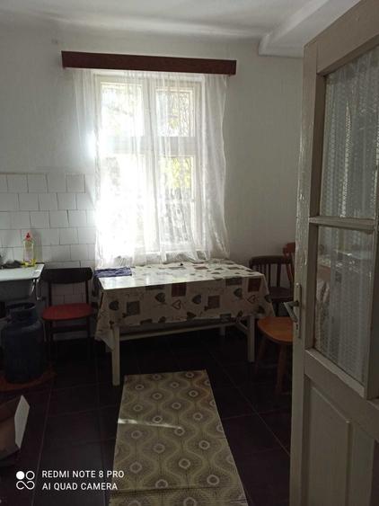 Casă cu 3 camere în Central