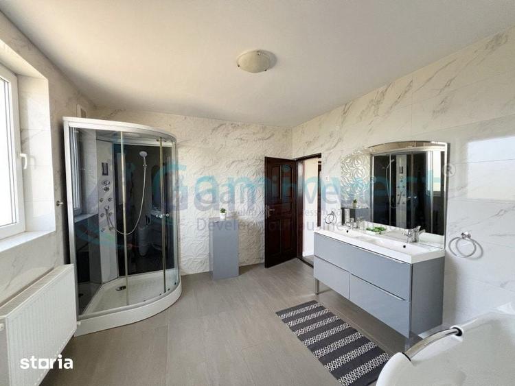 Casă cu 5 camere cu Teren 572 Mp în Sântandrei