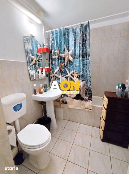 Apartament cu 3 camere decomandat, mobilat în Cetate