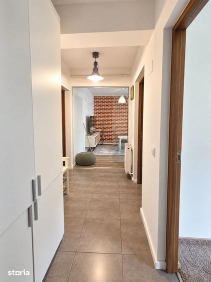 Apartament cu 3 camere decomandat în Florești