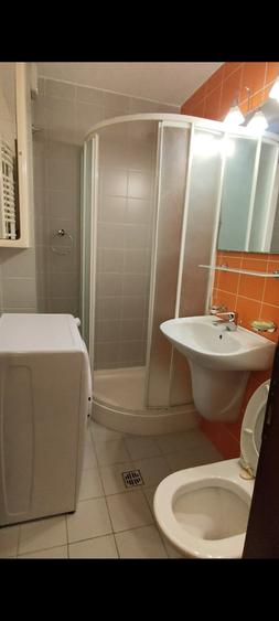 Apartament cu 4 camere decomandat în Vitan Mall