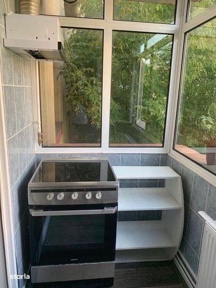 Apartament cu 3 camere decomandat în Eremia