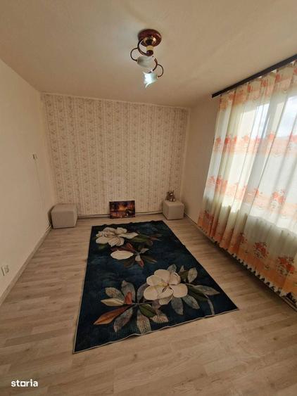 Apartament cu 2 camere decomandat în Decebal