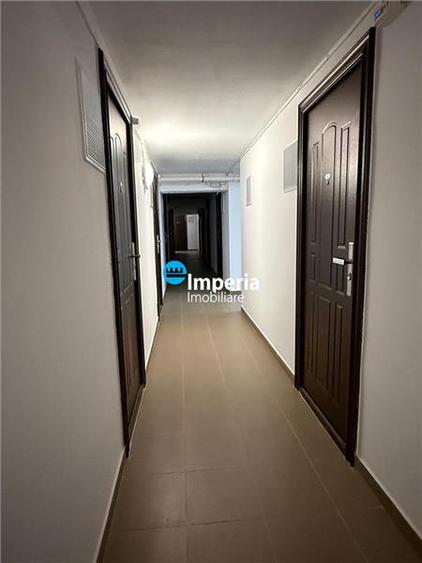 Apartament cu 3 camere decomandat în Valea Lupului