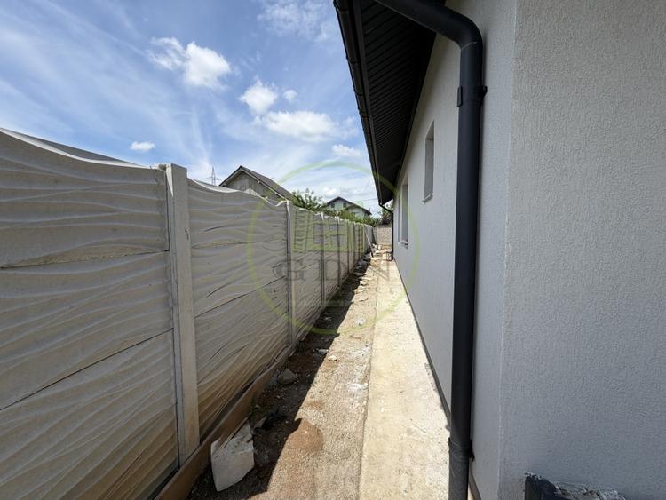 Casă individuală cu 4 camere cu Teren 498 Mp în Exterior Est