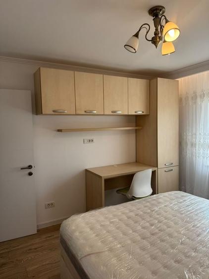 Apartament cu 3 camere în Inel II