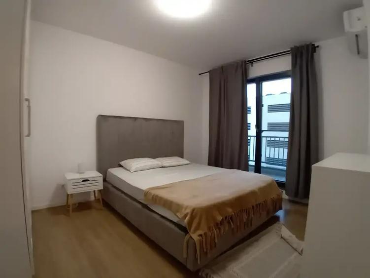 Apartament cu 3 camere decomandat, mobilat în Voluntari