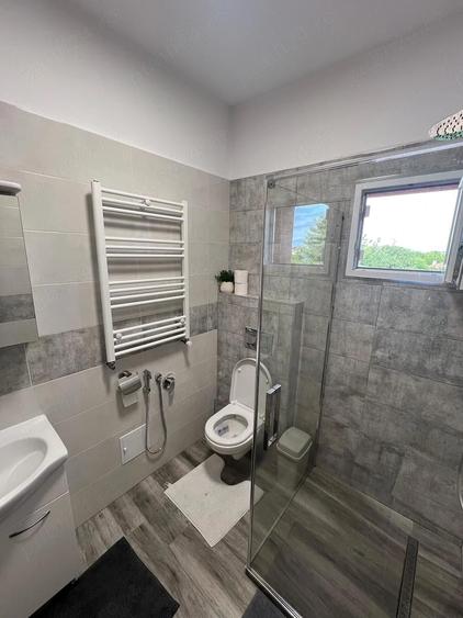 Apartament cu 3 camere decomandat în Chișoda
