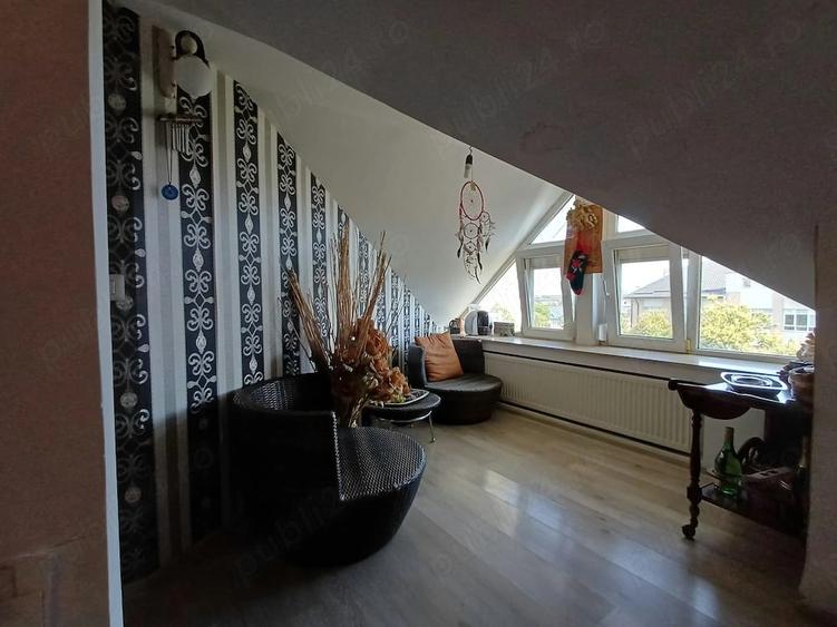 Apartament cu 3 camere decomandat în Crișan