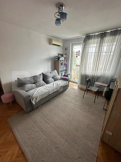 Apartament cu 3 camere semidecomandat, mobilat în Grigorescu