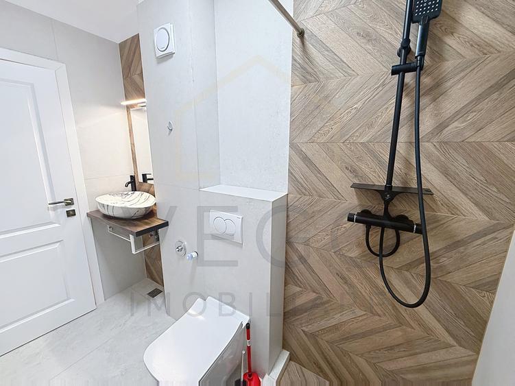 Apartament cu 2 camere semidecomandat, mobilat în Florești