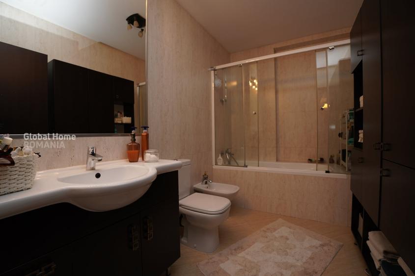 Apartament cu 3 camere semidecomandat, mobilat în Aviației