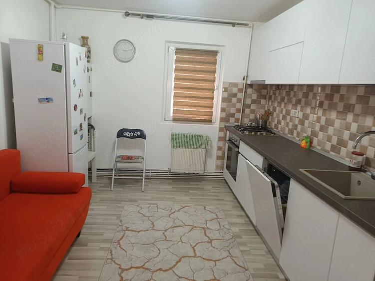 Apartament cu 2 camere semidecomandat în Dorobanți 1