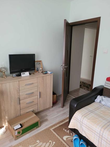 Apartament cu 2 camere decomandat în Pandurilor