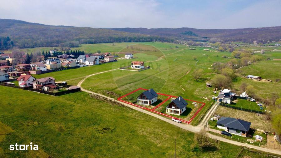 Casă cu 4 camere cu Teren 800 Mp în Gilău