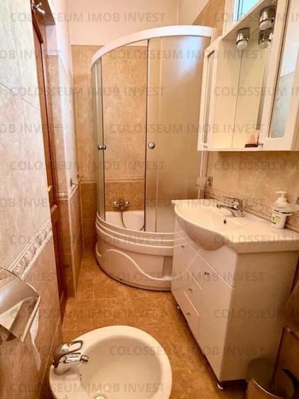 Apartament cu 2 camere decomandat în Centrul Istoric