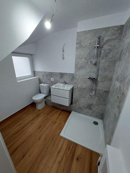 Duplex cu 4 camere cu Teren 100 Mp în Central