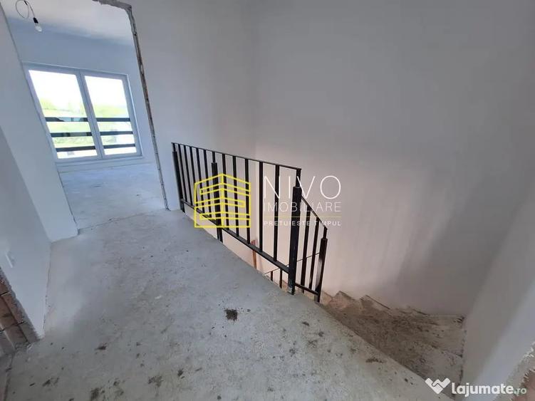 Casă cu 4 camere cu Teren 350 Mp în Livezeni