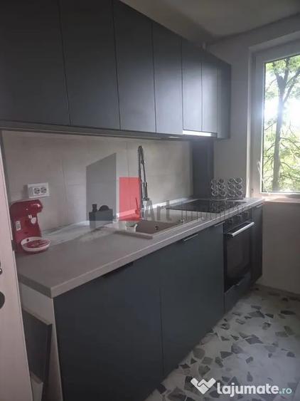 Apartament cu 4 camere decomandat în Prelungirea Ghencea
