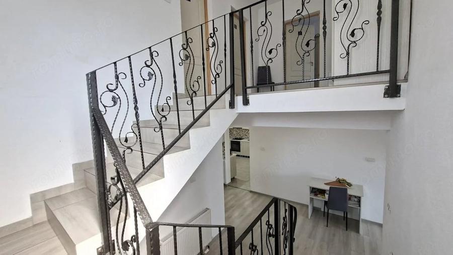 Casă cu Teren 1200 Mp în Budeasa