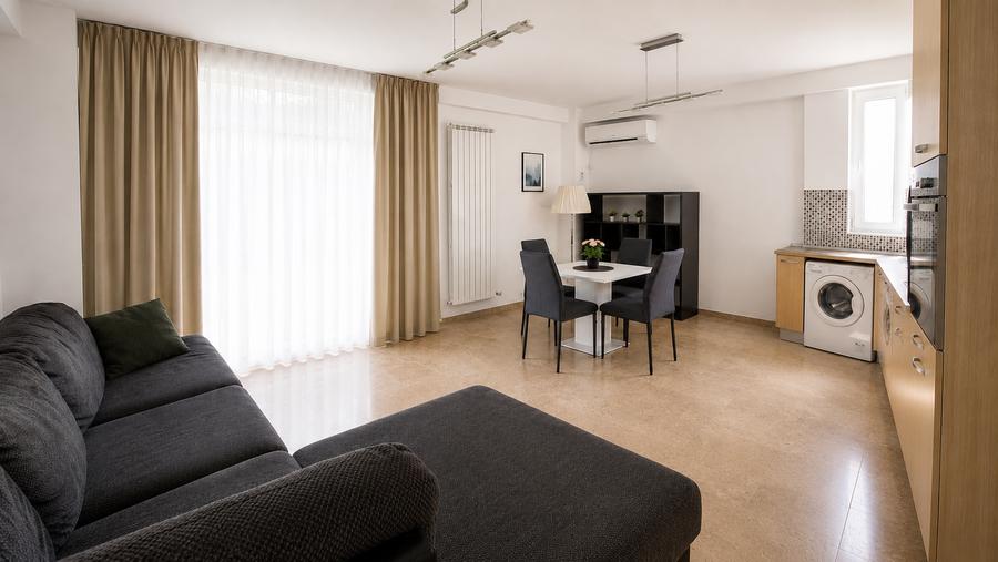 Apartament cu 2 camere semidecomandat în Iancu Nicolae
