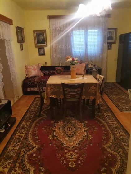 Casă cu Teren 1511 Mp în Central