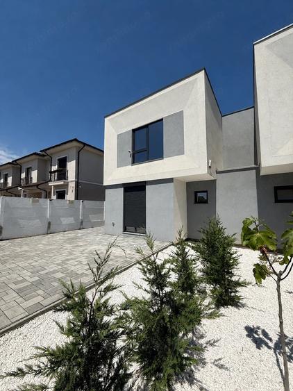 Casă cu 4 camere cu Teren 360 Mp în Central