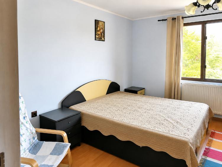 Casă individuală cu 4 camere cu Teren 2000 Mp în Negrea