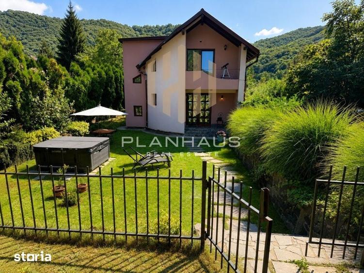 Casă cu 4 camere cu Teren 795 Mp în Ferneziu