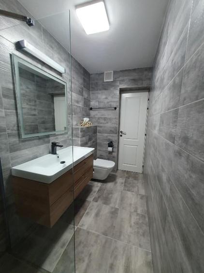 Garsonieră decomandată în Baba Novac