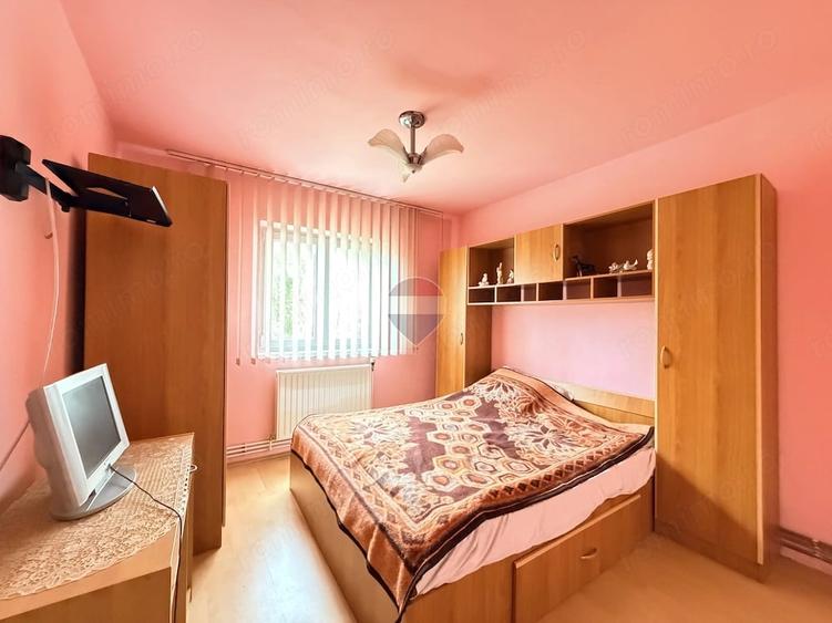 Apartament cu 2 camere decomandat în Vitrometan