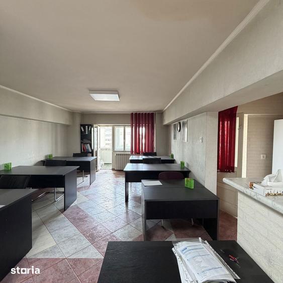 Spațiu comercial, de 88 mp, în Decebal