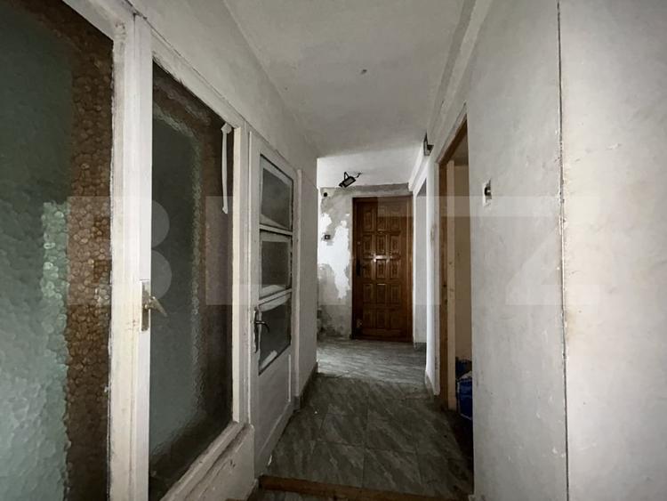 Casă individuală cu 6 camere cu Garaj în Sud-Est
