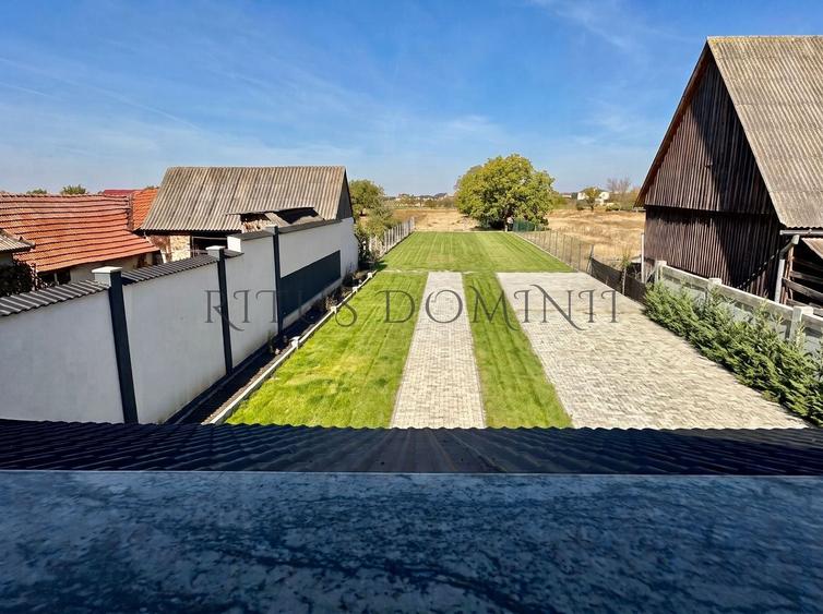 Casă cu 3 camere cu Canalizare în Livada de Bihor