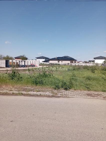 Teren de 1200 mp, în Central