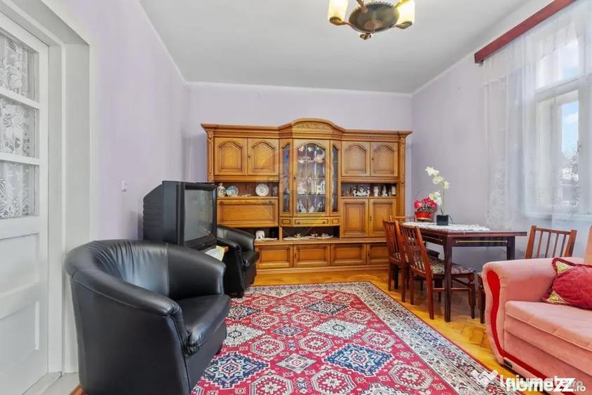 Casă cu 4 camere cu Teren 720 Mp în Grădiște
