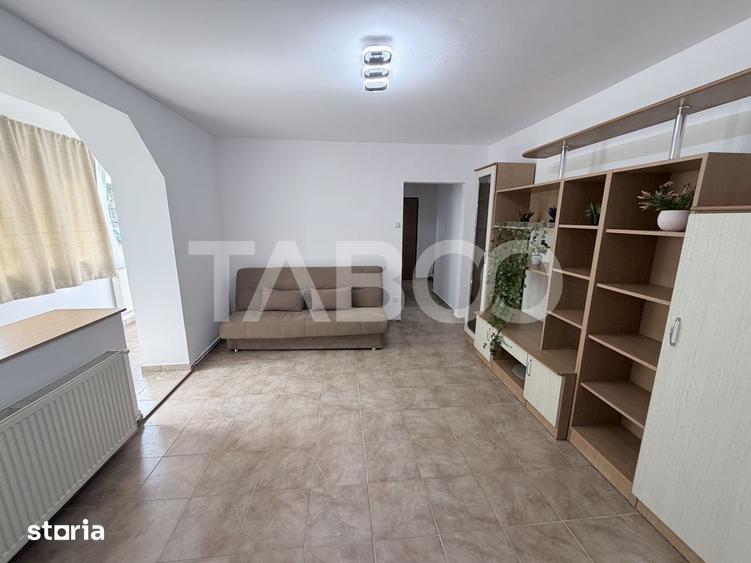 Apartament cu 2 camere nedecomandat, mobilat în Mihai Viteazul