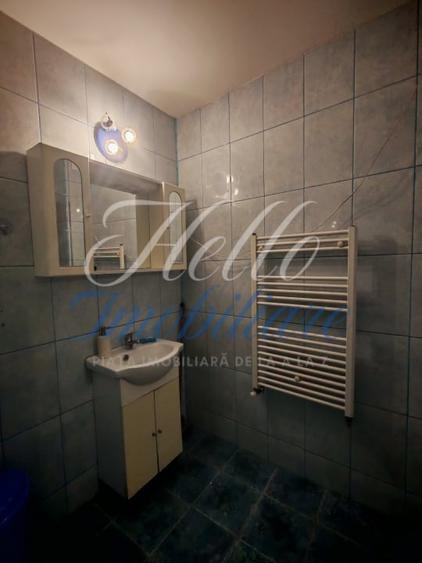 Apartament cu 2 camere decomandat în Florești