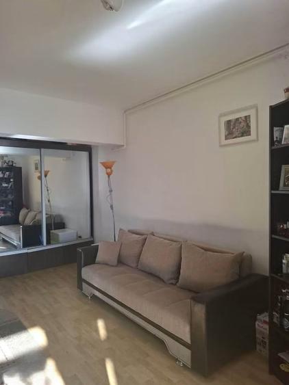 Garsonieră semidecomandată în Prelungirea Ghencea